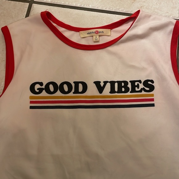 ❤️ Good vibes t shirt - Picture 2 of 2